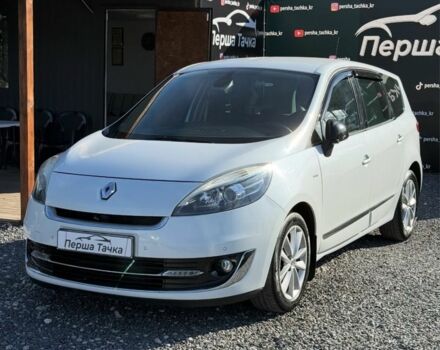 Белый Рено Сценик III, объемом двигателя 1.6 л и пробегом 211 тыс. км за 8700 $, фото 1 на Automoto.ua