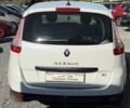 Белый Рено Сценик III, объемом двигателя 1.6 л и пробегом 211 тыс. км за 8700 $, фото 4 на Automoto.ua