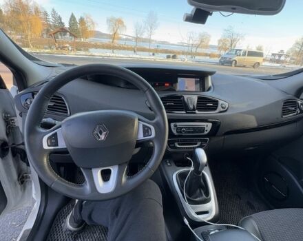 Белый Рено Сценик III, объемом двигателя 1.5 л и пробегом 205 тыс. км за 8000 $, фото 5 на Automoto.ua