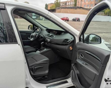 Білий Рено Сценік III, об'ємом двигуна 1.5 л та пробігом 280 тис. км за 8500 $, фото 18 на Automoto.ua