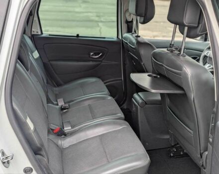 Білий Рено Сценік III, об'ємом двигуна 1.5 л та пробігом 280 тис. км за 8500 $, фото 17 на Automoto.ua