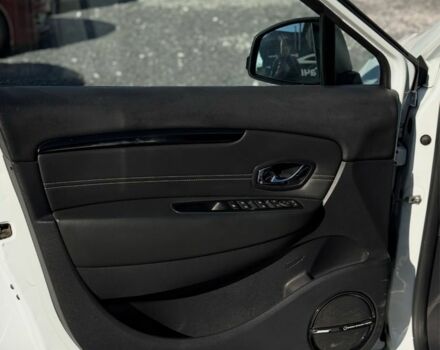 Белый Рено Сценик III, объемом двигателя 1.6 л и пробегом 211 тыс. км за 8700 $, фото 15 на Automoto.ua