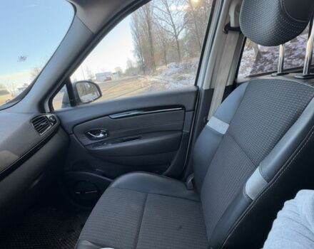 Белый Рено Сценик III, объемом двигателя 1.5 л и пробегом 205 тыс. км за 8000 $, фото 6 на Automoto.ua