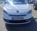 Белый Рено Сценик III, объемом двигателя 1.6 л и пробегом 293 тыс. км за 8500 $, фото 1 на Automoto.ua