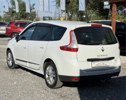 Белый Рено Сценик III, объемом двигателя 1.6 л и пробегом 211 тыс. км за 8700 $, фото 5 на Automoto.ua