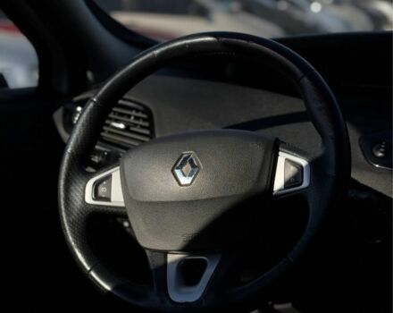 Белый Рено Сценик III, объемом двигателя 1.6 л и пробегом 211 тыс. км за 8700 $, фото 7 на Automoto.ua