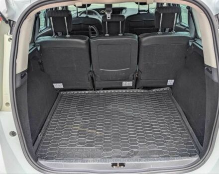 Білий Рено Сценік III, об'ємом двигуна 1.5 л та пробігом 280 тис. км за 8500 $, фото 15 на Automoto.ua