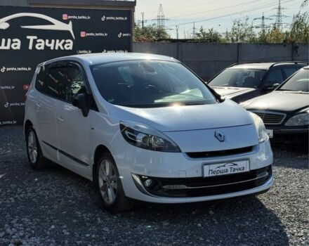 Белый Рено Сценик III, объемом двигателя 1.6 л и пробегом 211 тыс. км за 8700 $, фото 2 на Automoto.ua