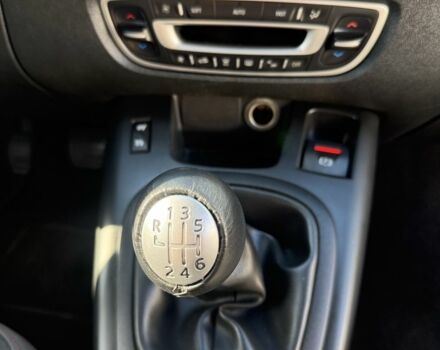 Білий Рено Сценік III, об'ємом двигуна 1.5 л та пробігом 220 тис. км за 7300 $, фото 17 на Automoto.ua