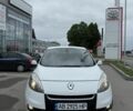 Білий Рено Сценік III, об'ємом двигуна 1.5 л та пробігом 220 тис. км за 8350 $, фото 1 на Automoto.ua
