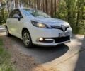 Белый Рено Сценик III, объемом двигателя 1.5 л и пробегом 234 тыс. км за 7000 $, фото 1 на Automoto.ua