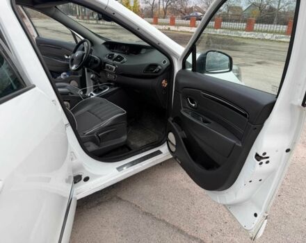 Білий Рено Сценік III, об'ємом двигуна 1.5 л та пробігом 265 тис. км за 6499 $, фото 10 на Automoto.ua