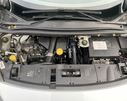 Белый Рено Сценик III, объемом двигателя 1.5 л и пробегом 188 тыс. км за 7800 $, фото 11 на Automoto.ua