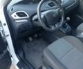 Белый Рено Сценик III, объемом двигателя 1.5 л и пробегом 275 тыс. км за 8600 $, фото 11 на Automoto.ua