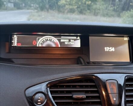 Білий Рено Сценік III, об'ємом двигуна 1.5 л та пробігом 205 тис. км за 9500 $, фото 5 на Automoto.ua