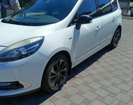 Белый Рено Сценик III, объемом двигателя 1.5 л и пробегом 266 тыс. км за 12000 $, фото 8 на Automoto.ua