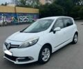 Белый Рено Сценик III, объемом двигателя 0 л и пробегом 325 тыс. км за 9300 $, фото 1 на Automoto.ua