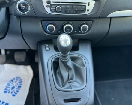 Білий Рено Сценік III, об'ємом двигуна 1 л та пробігом 207 тис. км за 9800 $, фото 4 на Automoto.ua