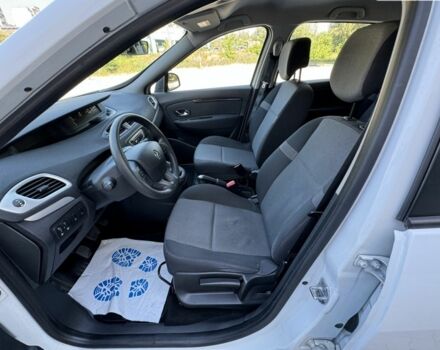 Белый Рено Сценик III, объемом двигателя 1 л и пробегом 203 тыс. км за 9900 $, фото 3 на Automoto.ua