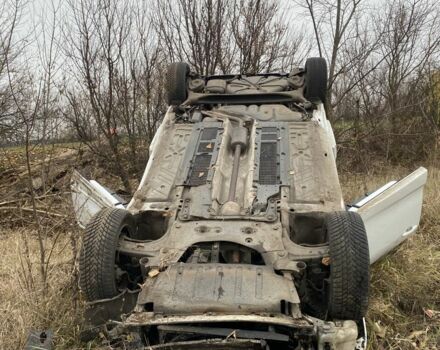 Белый Рено Сценик III, объемом двигателя 1.6 л и пробегом 290 тыс. км за 3000 $, фото 3 на Automoto.ua