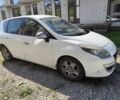 Белый Рено Сценик III, объемом двигателя 1.6 л и пробегом 204 тыс. км за 5500 $, фото 3 на Automoto.ua