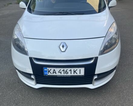 Белый Рено Сценик III, объемом двигателя 1.5 л и пробегом 340 тыс. км за 6700 $, фото 3 на Automoto.ua