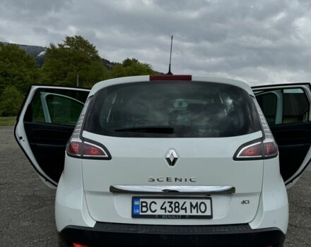 Білий Рено Сценік III, об'ємом двигуна 1.6 л та пробігом 267 тис. км за 8100 $, фото 3 на Automoto.ua