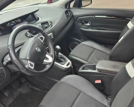 Білий Рено Сценік III, об'ємом двигуна 1.5 л та пробігом 252 тис. км за 7600 $, фото 11 на Automoto.ua