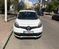 Белый Рено Сценик III, объемом двигателя 1.6 л и пробегом 207 тыс. км за 10984 $, фото 3 на Automoto.ua
