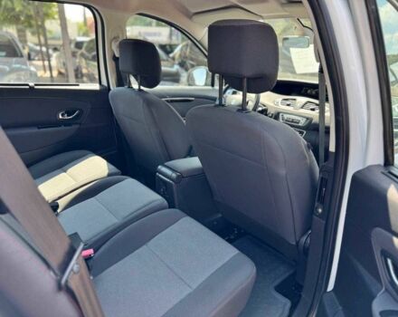 Белый Рено Сценик III, объемом двигателя 1.5 л и пробегом 197 тыс. км за 10500 $, фото 15 на Automoto.ua