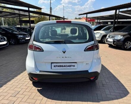 Белый Рено Сценик III, объемом двигателя 1.5 л и пробегом 197 тыс. км за 10500 $, фото 6 на Automoto.ua