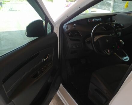 Белый Рено Сценик III, объемом двигателя 1.5 л и пробегом 224 тыс. км за 9100 $, фото 3 на Automoto.ua