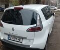 Белый Рено Сценик III, объемом двигателя 1.5 л и пробегом 180 тыс. км за 8000 $, фото 2 на Automoto.ua