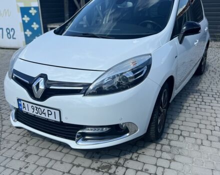 Белый Рено Сценик III, объемом двигателя 1.6 л и пробегом 184 тыс. км за 10000 $, фото 6 на Automoto.ua