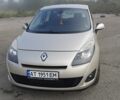 Рено Сценік III 2009 у Тысменице на Automoto.ua Бежевий Рено Сценік III, об'ємом двигуна 1.4 л та пробігом 400 тис. км за 6400 $, фото 1 на Automoto.ua