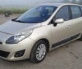 Рено Сценік III 2009 у Тысменице на Automoto.ua Бежевий Рено Сценік III, об'ємом двигуна 1.4 л та пробігом 400 тис. км за 6400 $, фото 1 на Automoto.ua