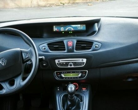 Бежевый Рено Сценик III, объемом двигателя 1.5 л и пробегом 216 тыс. км за 7400 $, фото 11 на Automoto.ua