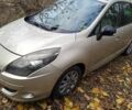 Рено Сценик III 2011 в Чернигове на Automoto.ua Бежевый Рено Сценик III, объемом двигателя 1.6 л и пробегом 285 тыс. км за 6500 $, фото 1 на Automoto.ua