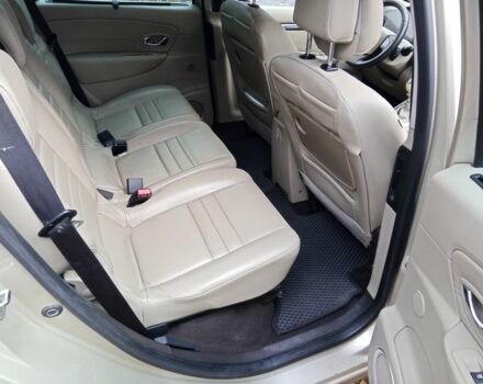 Рено Сценик III 2011 в Чернигове на Automoto.ua Бежевый Рено Сценик III, объемом двигателя 1.6 л и пробегом 285 тыс. км за 6500 $, фото 9 на Automoto.ua