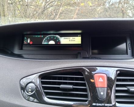 Рено Сценик III 2011 в Чернигове на Automoto.ua Бежевый Рено Сценик III, объемом двигателя 1.6 л и пробегом 285 тыс. км за 6500 $, фото 10 на Automoto.ua