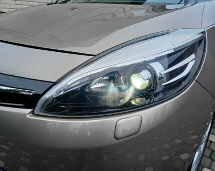 Бежевый Рено Сценик III, объемом двигателя 1.5 л и пробегом 149 тыс. км за 10600 $, фото 18 на Automoto.ua