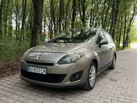 Рено Сценик III 2009 в Тернополе на Automoto.ua Бежевый Рено Сценик III, объемом двигателя 1.9 л и пробегом 280 тыс. км за 4800 $, фото 1 на Automoto.ua