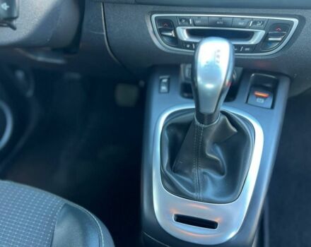 Черный Рено Сценик III, объемом двигателя 1.5 л и пробегом 190 тыс. км за 8550 $, фото 8 на Automoto.ua