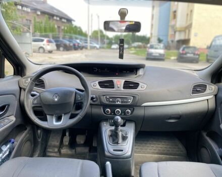 Черный Рено Сценик III, объемом двигателя 1.5 л и пробегом 296 тыс. км за 5550 $, фото 7 на Automoto.ua