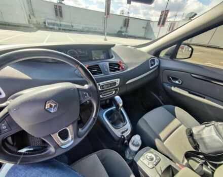 Черный Рено Сценик III, объемом двигателя 1.5 л и пробегом 251 тыс. км за 7500 $, фото 11 на Automoto.ua