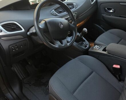 Чорний Рено Сценік III, об'ємом двигуна 1.5 л та пробігом 206 тис. км за 6400 $, фото 4 на Automoto.ua