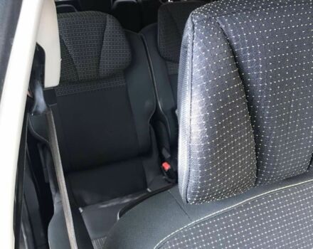 Чорний Рено Сценік III, об'ємом двигуна 2 л та пробігом 245 тис. км за 7800 $, фото 6 на Automoto.ua