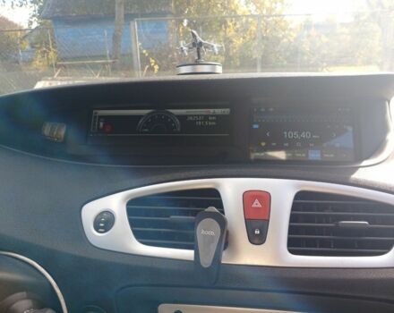 Чорний Рено Сценік III, об'ємом двигуна 1.6 л та пробігом 262 тис. км за 6999 $, фото 7 на Automoto.ua