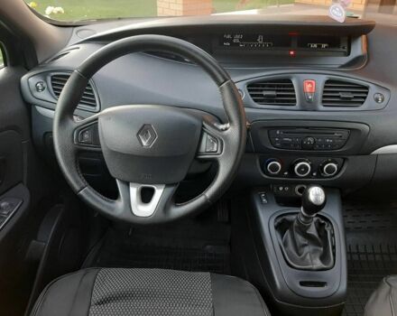 Рено Сценік III 2011 у Золотоноше на Automoto.ua Чорний Рено Сценік III, об'ємом двигуна 1.5 л та пробігом 240 тис. км за 7600 $, фото 3 на Automoto.ua