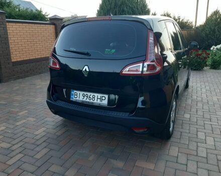 Рено Сценік III 2011 у Золотоноше на Automoto.ua Чорний Рено Сценік III, об'ємом двигуна 1.5 л та пробігом 240 тис. км за 7600 $, фото 2 на Automoto.ua